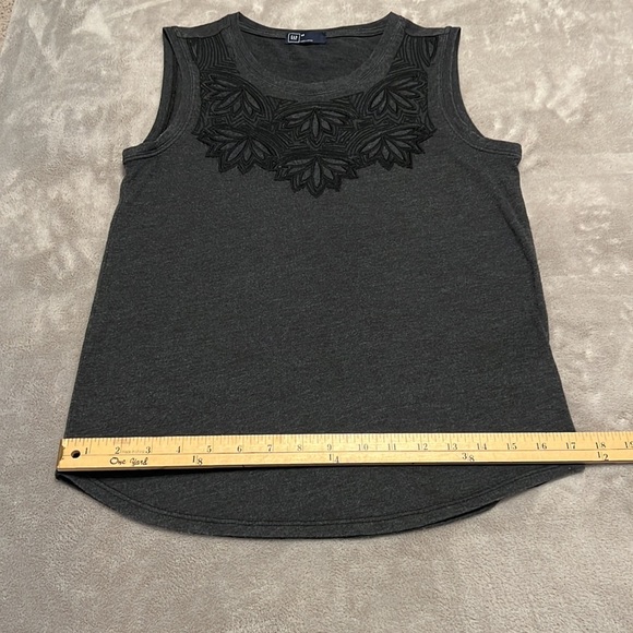GAP Gray Embroidered Tank Top - Picture 10 of 14